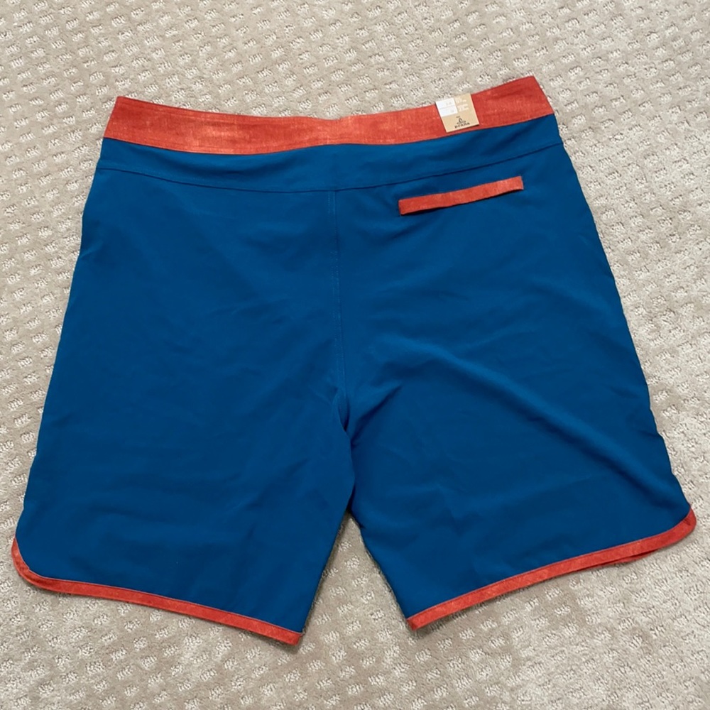 NWT Men’s Prana High Seas Boardshort